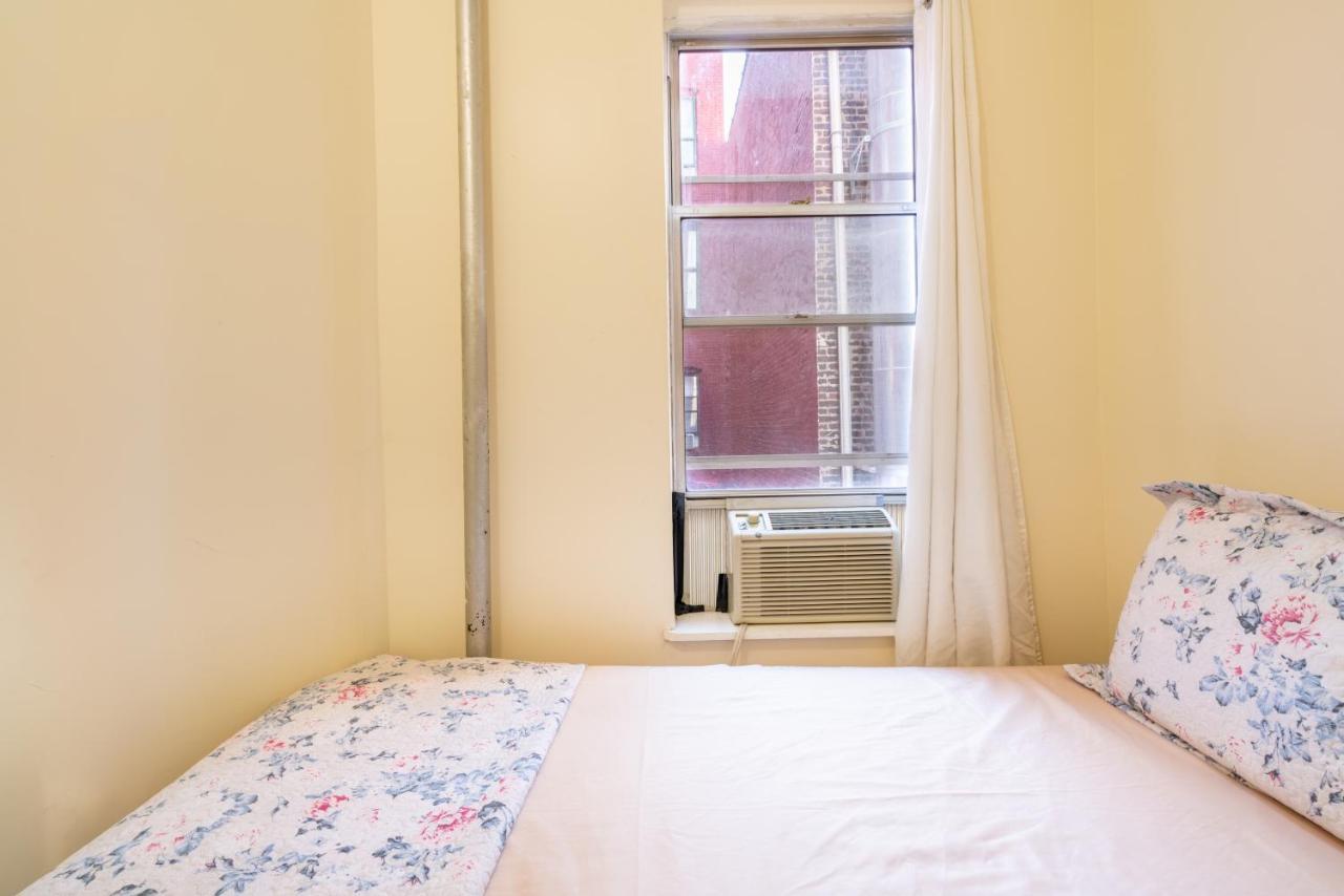 Empire Blvd Guest House Нью-Йорк Экстерьер фото